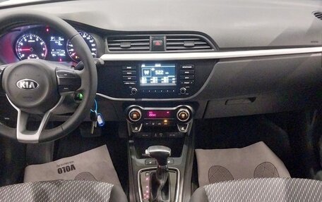 KIA Rio IV, 2019 год, 1 390 000 рублей, 15 фотография