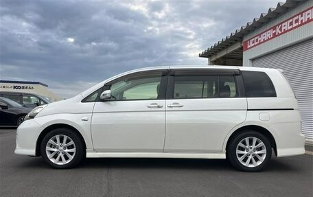 Toyota ISis I, 2012 год, 1 010 000 рублей, 4 фотография