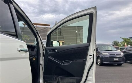 Toyota ISis I, 2012 год, 1 010 000 рублей, 18 фотография