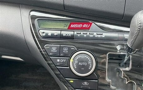 Toyota ISis I, 2012 год, 1 010 000 рублей, 13 фотография