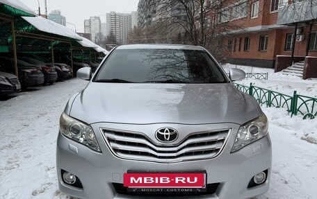 Toyota Camry, 2010 год, 2 000 000 рублей, 3 фотография