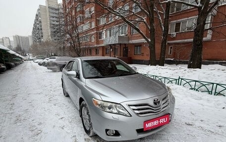Toyota Camry, 2010 год, 2 000 000 рублей, 2 фотография