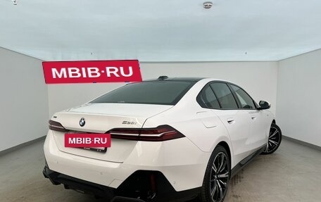 BMW 5 серия, 2023 год, 8 770 000 рублей, 2 фотография