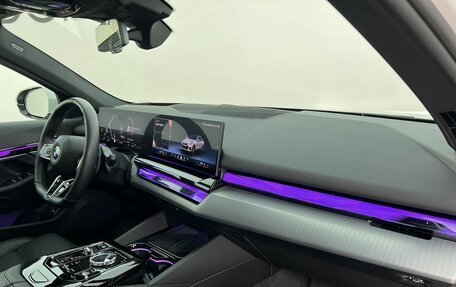 BMW 5 серия, 2023 год, 8 770 000 рублей, 13 фотография