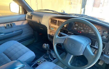 Toyota Hilux Surf III рестайлинг, 1992 год, 1 550 000 рублей, 9 фотография