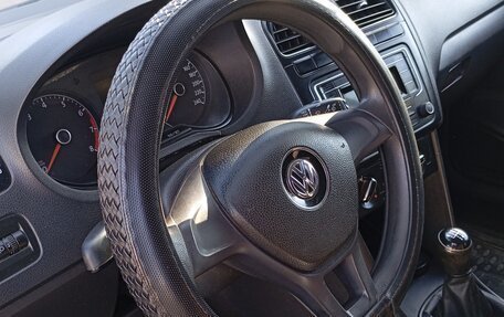 Volkswagen Polo VI (EU Market), 2018 год, 1 200 000 рублей, 2 фотография