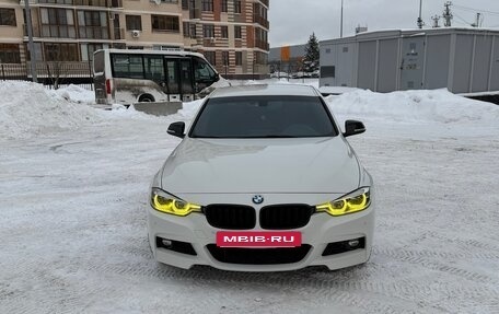 BMW 3 серия, 2018 год, 3 000 000 рублей, 2 фотография