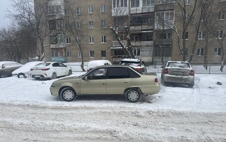 Daewoo Nexia I рестайлинг, 2011 год, 200 000 рублей, 4 фотография
