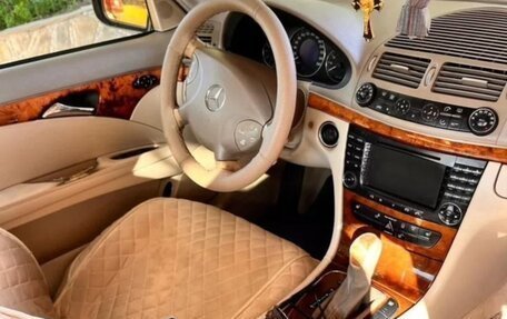 Mercedes-Benz E-Класс, 2005 год, 950 000 рублей, 4 фотография