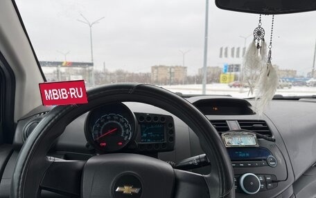 Chevrolet Spark III, 2013 год, 700 000 рублей, 4 фотография