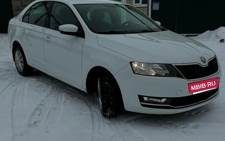 Skoda Rapid I, 2018 год, 1 350 000 рублей, 6 фотография