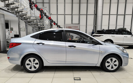 Hyundai Solaris II рестайлинг, 2011 год, 730 000 рублей, 8 фотография