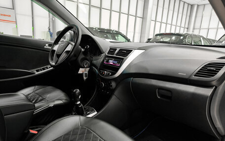 Hyundai Solaris II рестайлинг, 2011 год, 730 000 рублей, 15 фотография