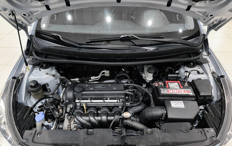 Hyundai Solaris II рестайлинг, 2011 год, 730 000 рублей, 13 фотография