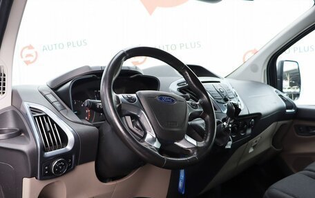 Ford Tourneo Custom I рестайлинг, 2017 год, 2 299 000 рублей, 8 фотография