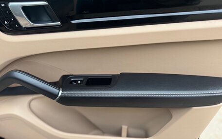 Porsche Cayenne III, 2019 год, 4 800 000 рублей, 15 фотография