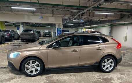 Volvo V40 Cross Country I, 2013 год, 1 650 000 рублей, 2 фотография