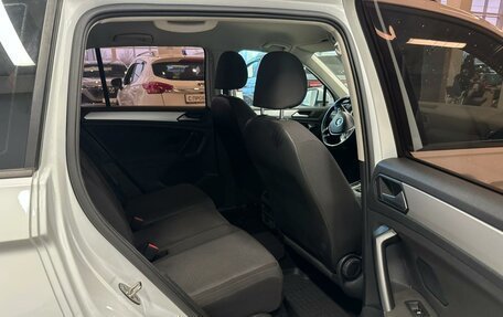 Volkswagen Tiguan II, 2018 год, 2 229 000 рублей, 17 фотография