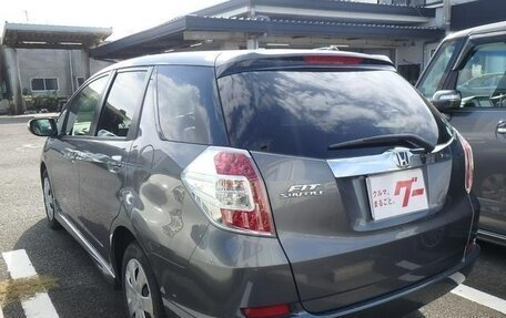 Honda Fit Shuttle I рестайлинг, 2013 год, 899 000 рублей, 4 фотография