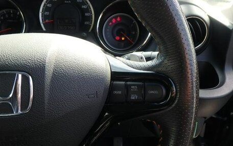 Honda Fit Shuttle I рестайлинг, 2013 год, 899 000 рублей, 23 фотография