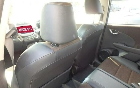 Honda Fit Shuttle I рестайлинг, 2013 год, 899 000 рублей, 17 фотография