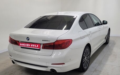 BMW 5 серия, 2019 год, 2 460 000 рублей, 3 фотография