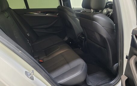 BMW 5 серия, 2019 год, 2 460 000 рублей, 11 фотография