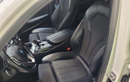 BMW 5 серия, 2019 год, 2 460 000 рублей, 15 фотография