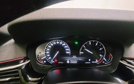 BMW 5 серия, 2019 год, 2 460 000 рублей, 23 фотография