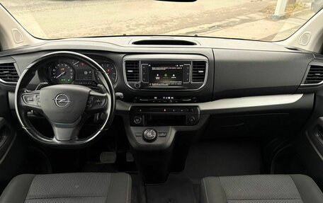 Opel Zafira Life I, 2021 год, 2 800 000 рублей, 9 фотография