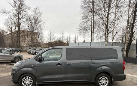 Opel Zafira Life I, 2021 год, 2 800 000 рублей, 4 фотография