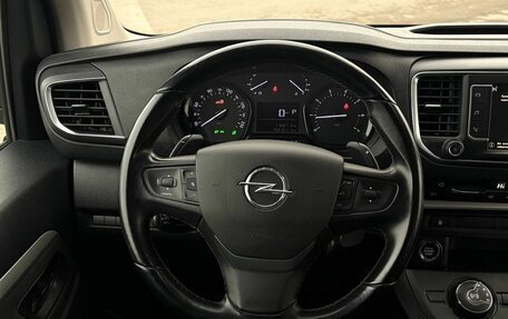 Opel Zafira Life I, 2021 год, 2 800 000 рублей, 10 фотография