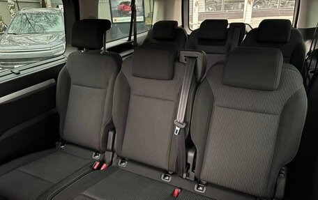 Opel Zafira Life I, 2021 год, 2 800 000 рублей, 25 фотография