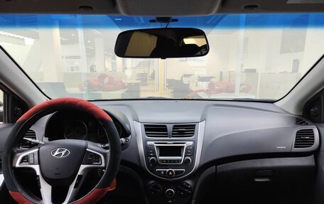 Hyundai Solaris II рестайлинг, 2014 год, 700 000 рублей, 17 фотография