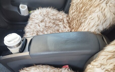 Toyota Prius, 2006 год, 800 000 рублей, 6 фотография