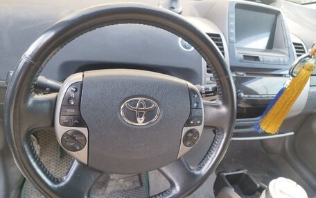 Toyota Prius, 2006 год, 800 000 рублей, 5 фотография