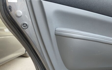 Toyota Prius, 2006 год, 800 000 рублей, 27 фотография