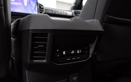 Toyota Sequoia, 2025 год, 14 680 000 рублей, 37 фотография