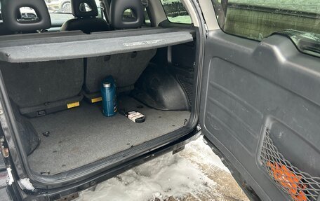 Toyota RAV4, 2005 год, 950 000 рублей, 9 фотография