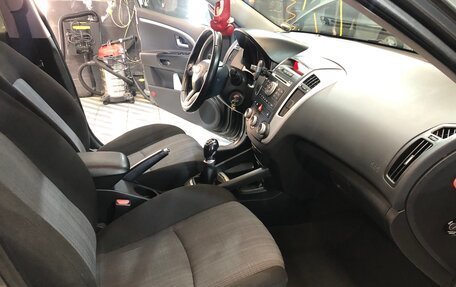 KIA cee'd I рестайлинг, 2010 год, 570 000 рублей, 6 фотография