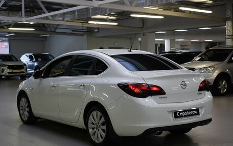 Opel Astra J, 2013 год, 750 000 рублей, 5 фотография