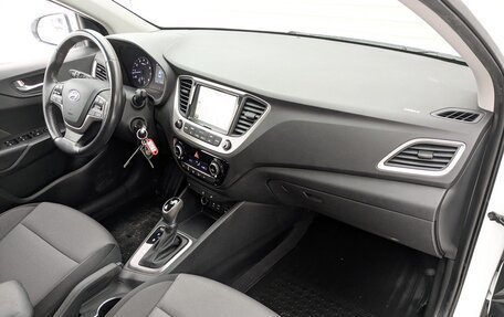 Hyundai Solaris II рестайлинг, 2017 год, 1 165 000 рублей, 18 фотография