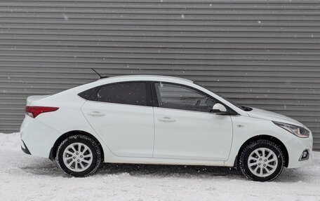 Hyundai Solaris II рестайлинг, 2017 год, 1 165 000 рублей, 26 фотография