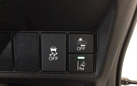 Honda Stepwgn IV, 2017 год, 1 950 000 рублей, 10 фотография