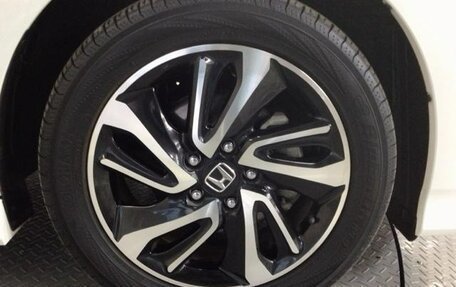 Honda Stepwgn IV, 2017 год, 1 950 000 рублей, 12 фотография