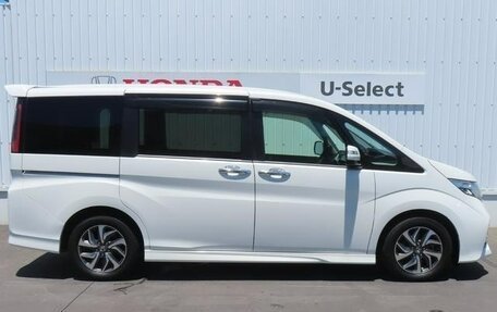 Honda Stepwgn IV, 2016 год, 1 615 000 рублей, 9 фотография