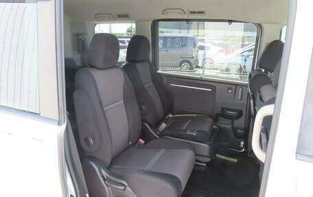 Honda Stepwgn IV, 2016 год, 1 615 000 рублей, 11 фотография