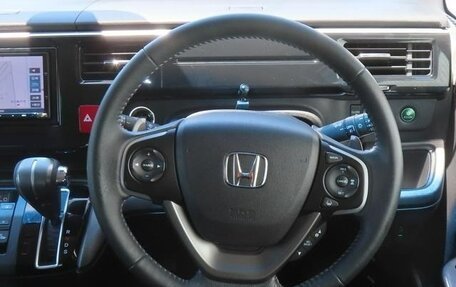 Honda Stepwgn IV, 2016 год, 1 615 000 рублей, 19 фотография