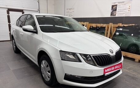 Skoda Octavia, 2019 год, 1 750 000 рублей, 3 фотография