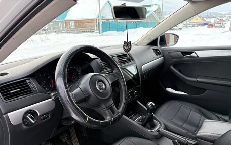 Volkswagen Jetta VI, 2013 год, 900 000 рублей, 6 фотография